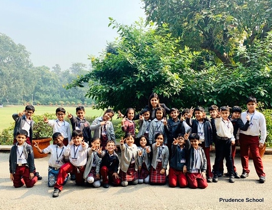 Trip-to-Nehru-Planetarium-Grade-3
